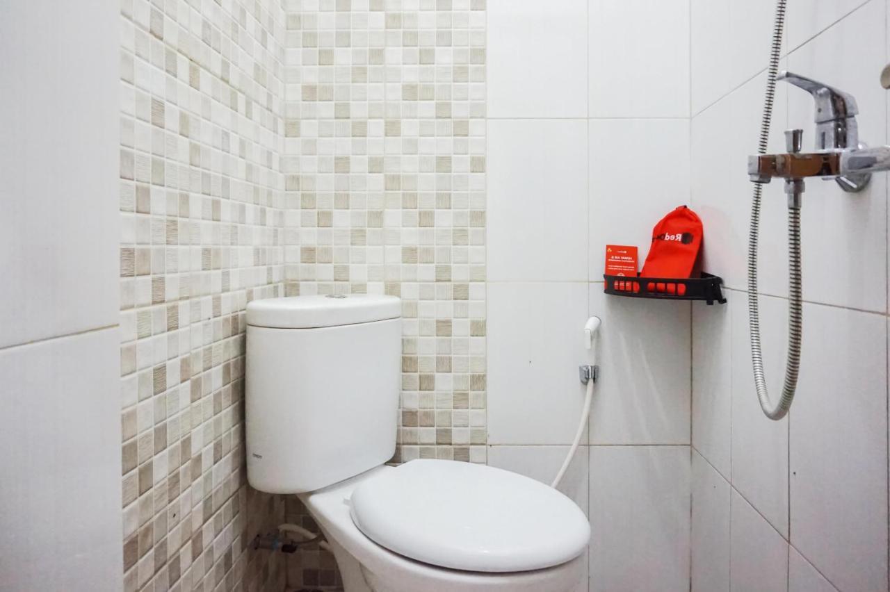 فندق Reddoorz @ Jalan Danau Limboto مالانغ المظهر الخارجي الصورة