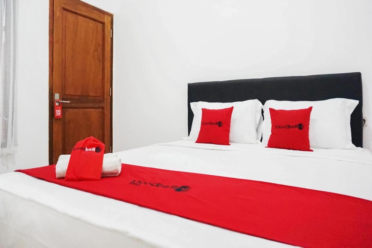 فندق Reddoorz @ Jalan Danau Limboto مالانغ المظهر الخارجي الصورة